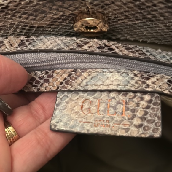 G.I.L.I. Leather Reptile Pattern Medium Satchel/Tote - Picture 14 of 16